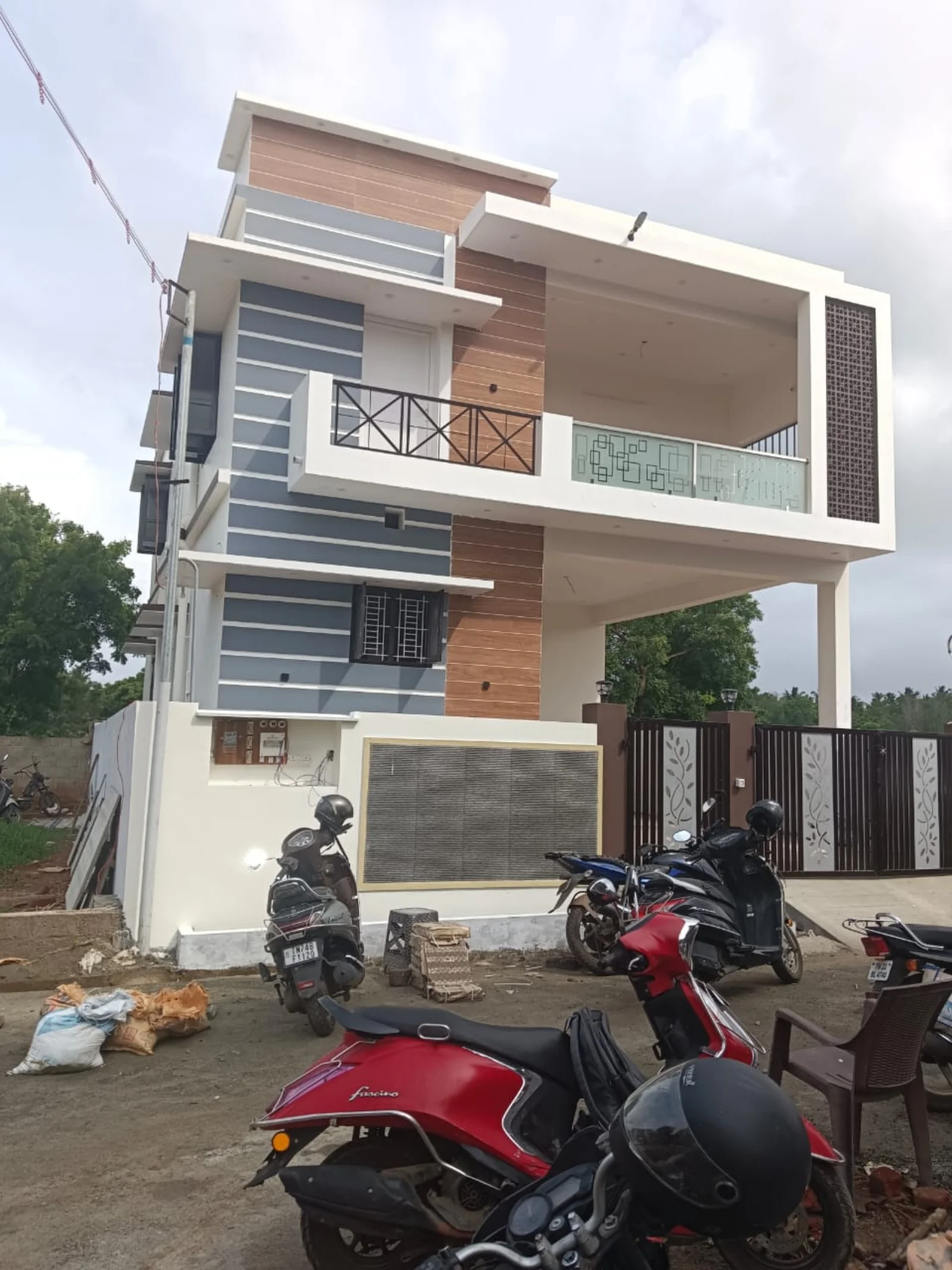 house for sale in Thammathukonam